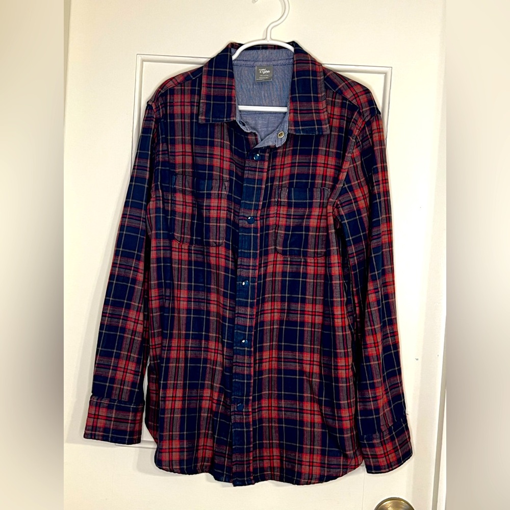 Rumi & Ryder size M boys reversible button down